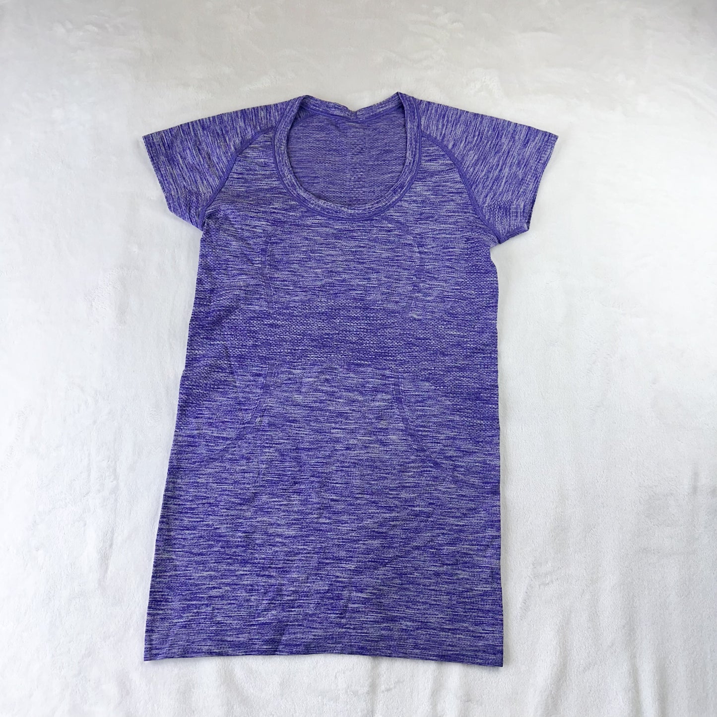 Size 4 Heathered Bruised Berry Scoop Swifly Short Sleeve