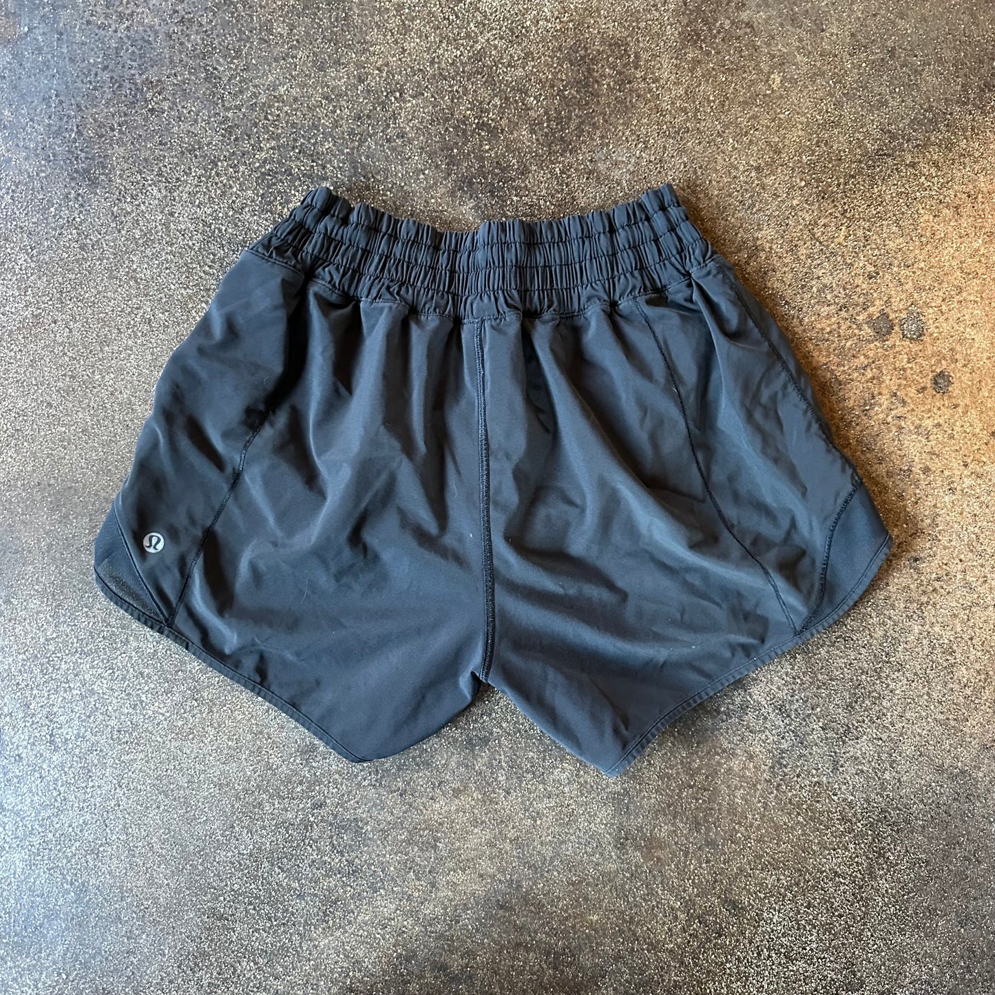 Size 4 Black Hotty Hot Short 4” HIGHRISE