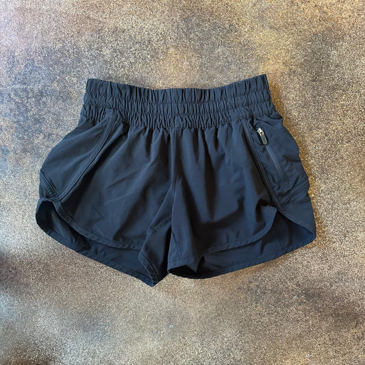 Size 6 Black Tracker Short 4” *logo wear