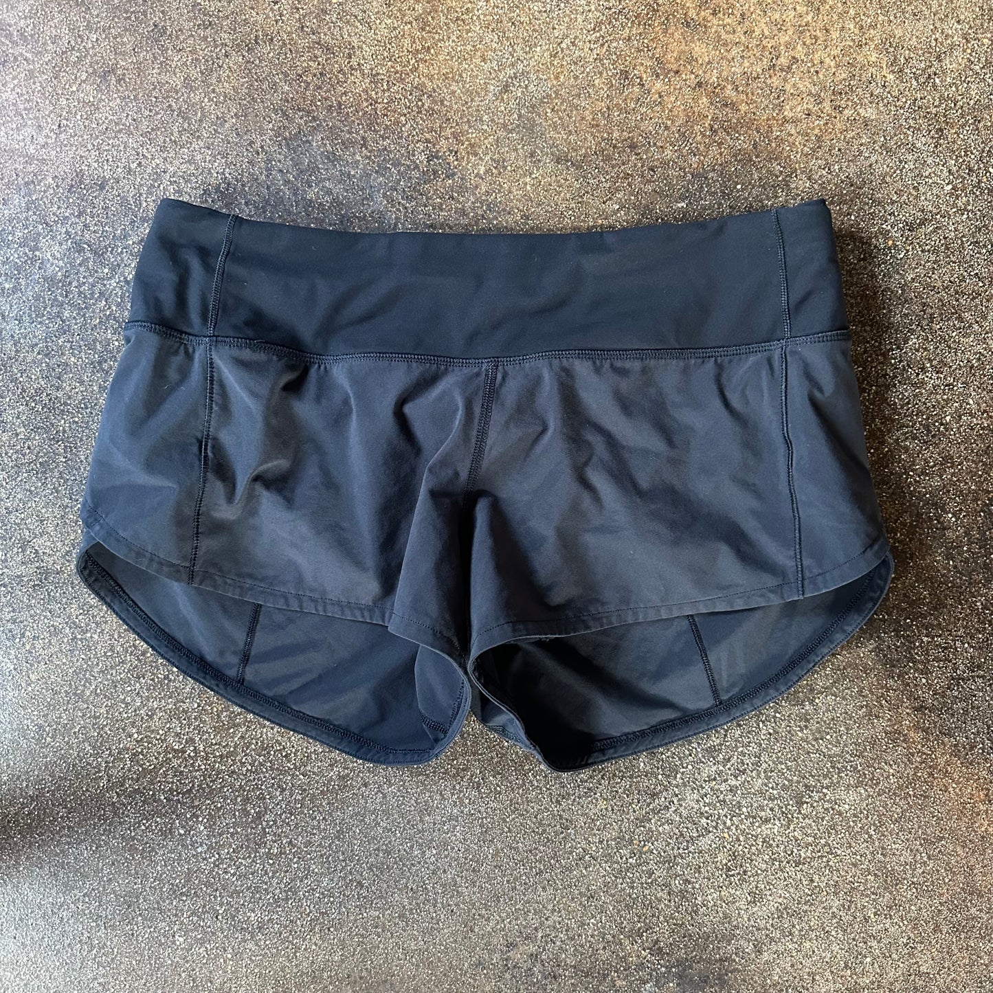 Size 4 Black Speed Up Short 2.5”