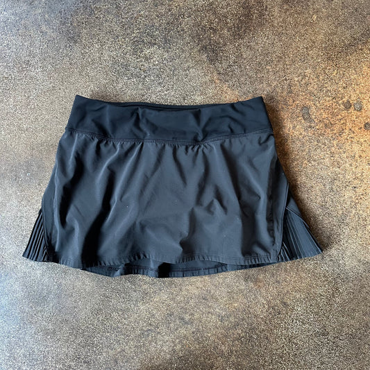 Size 6 Black Play Off The Pleats Skirt 13”