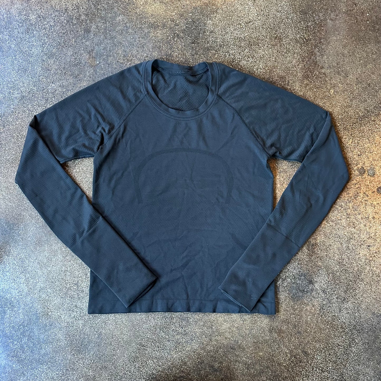 Size 6 Black Swifly Long Sleeve 2.0 *race length