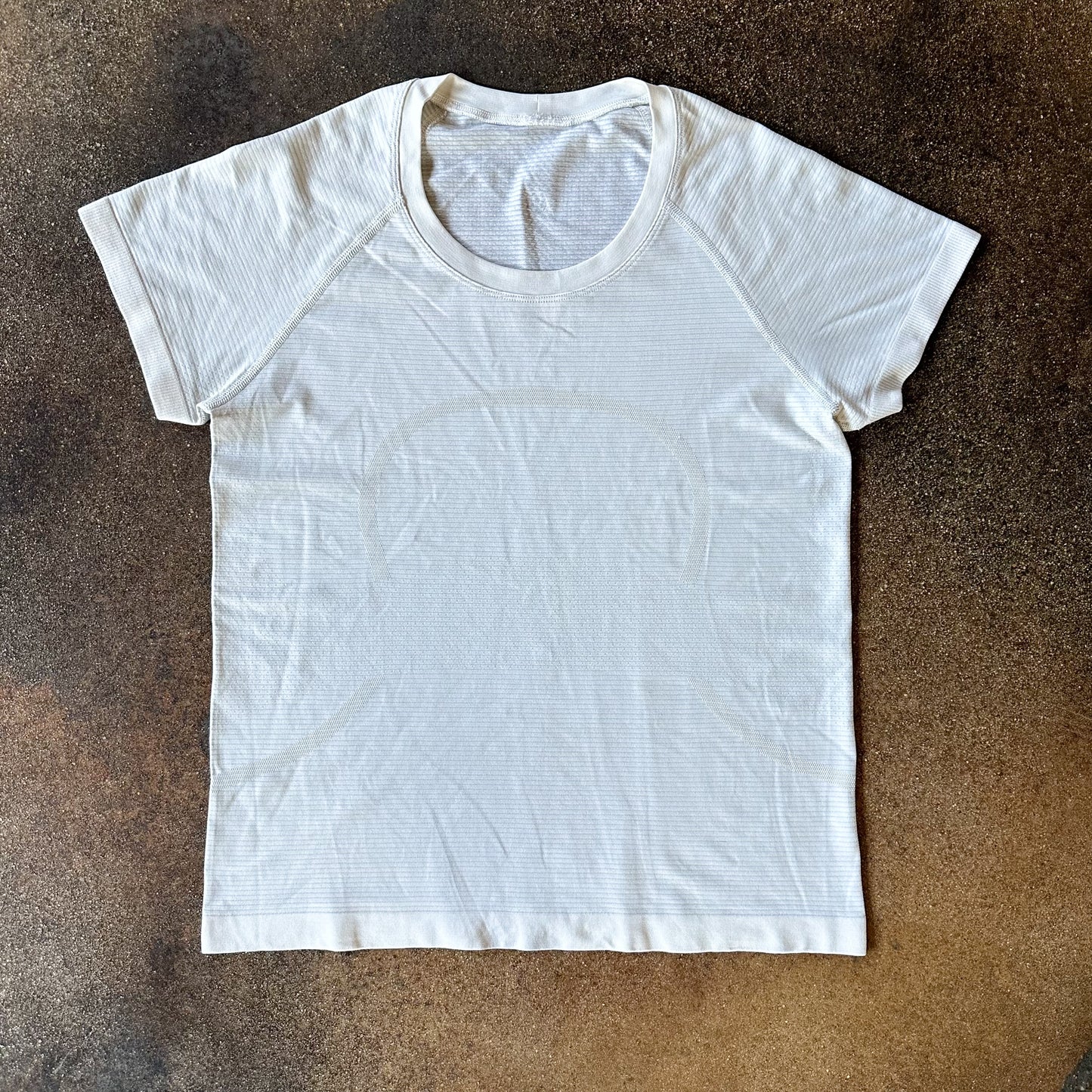 Size 8 White Swifly Short Sleeve *race