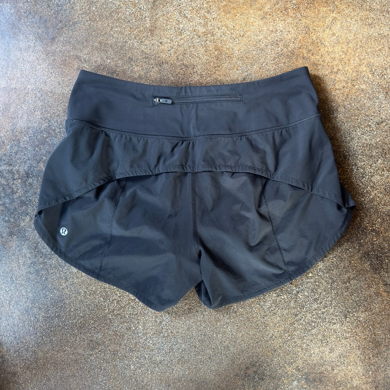 Size 6 Black Speed Up Short 4”