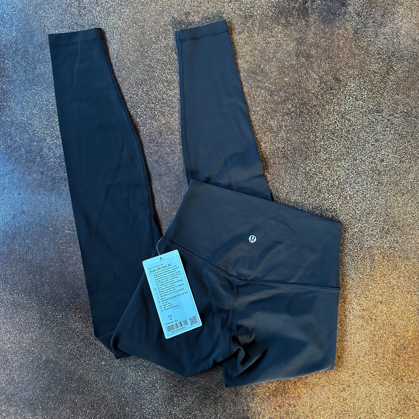 Size 4 Black BNWT Align High Rise Legging 28”