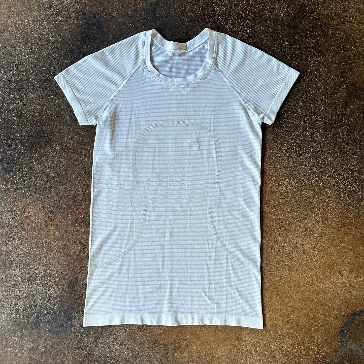 Size 6 White Swifly Short Sleeve