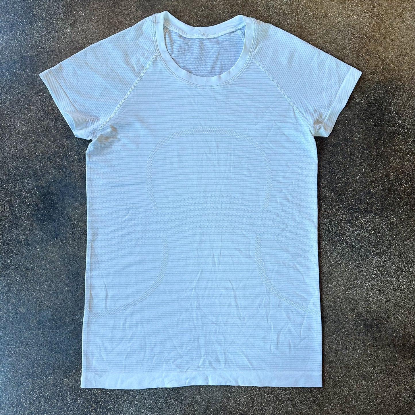 Size 8 White Swifly Short Sleeve 2.0