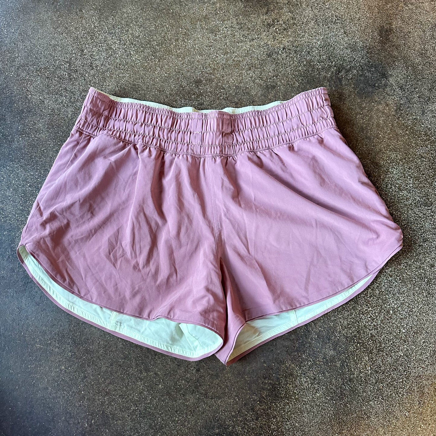 Size 8 Elixir/Quicksand Choose A Side Short *Reversible 3"