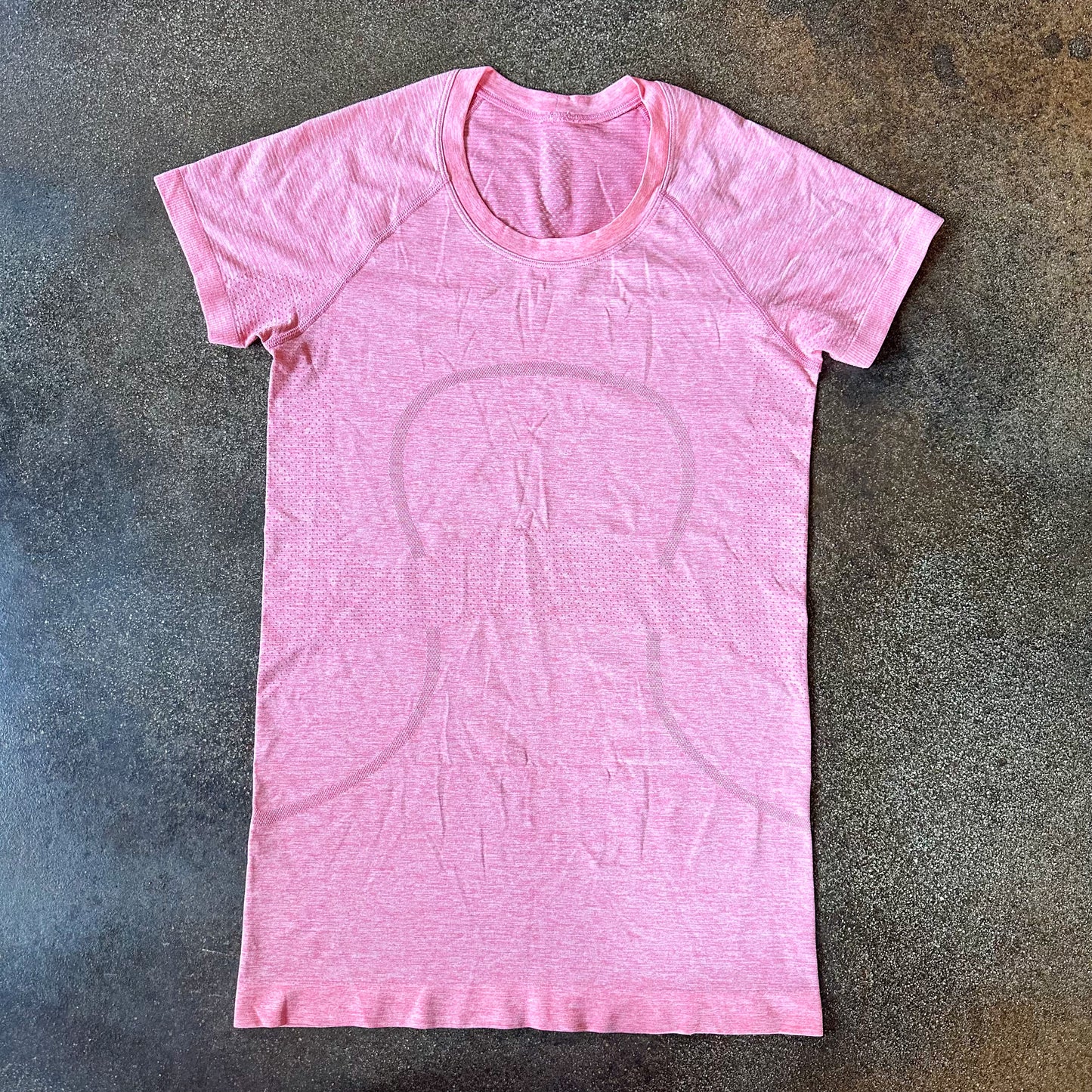 Size 6 Raspberry Cream/Dew Pink Swifly Short Sleeve 2.0