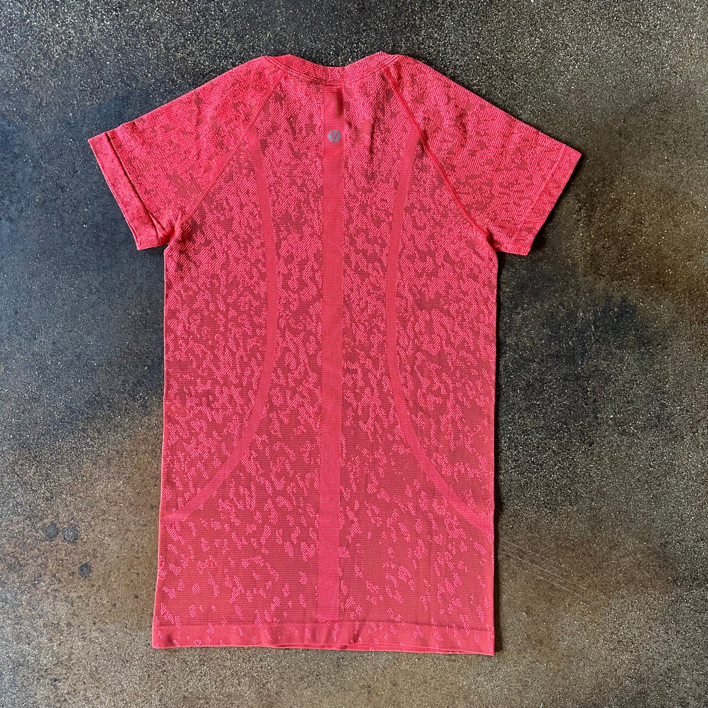 Size 4 Covered Camo Red Rock/Flare Swifly Short Sleeve