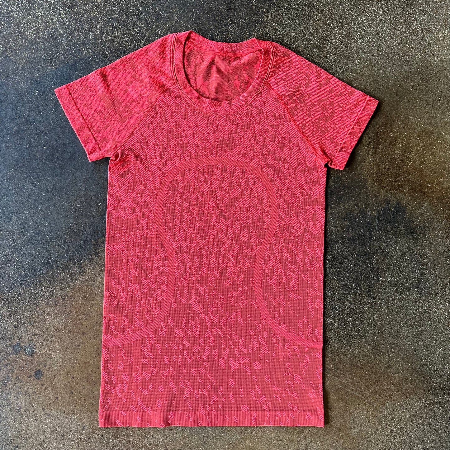 Size 4 Covered Camo Red Rock/Flare Swifly Short Sleeve