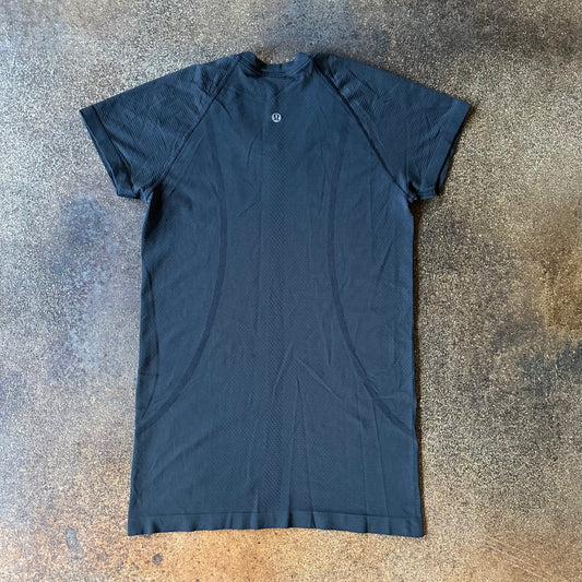 Size 6 Black Swifly Short Sleeve