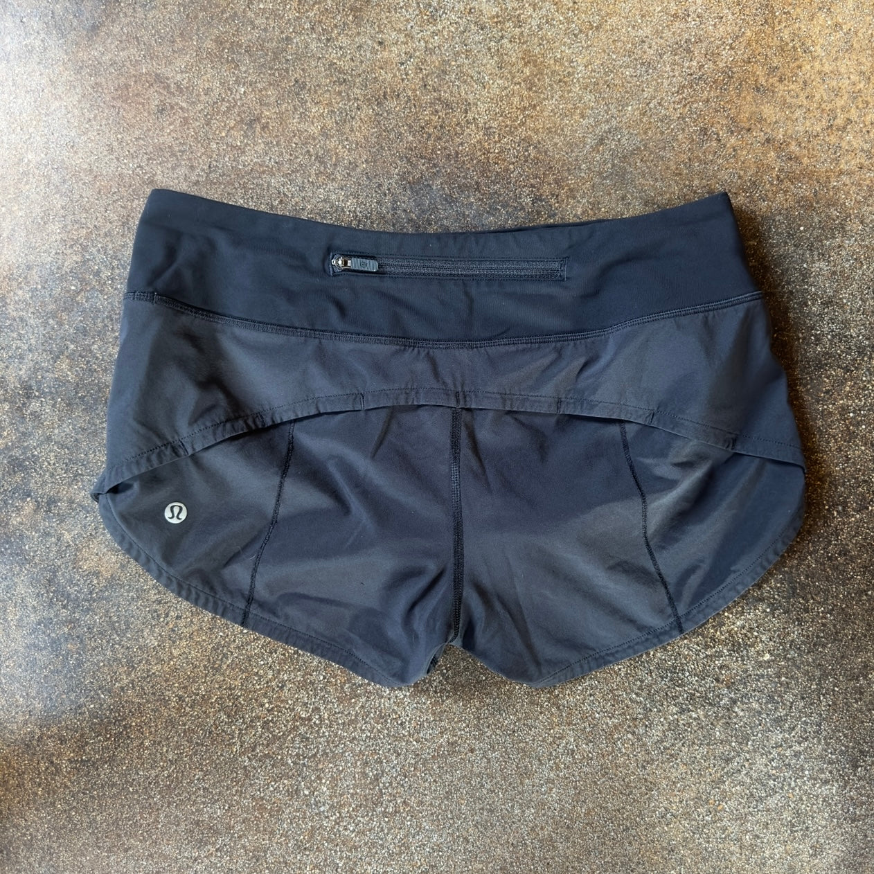 Size 4 Black Speed Up Short 2.5”