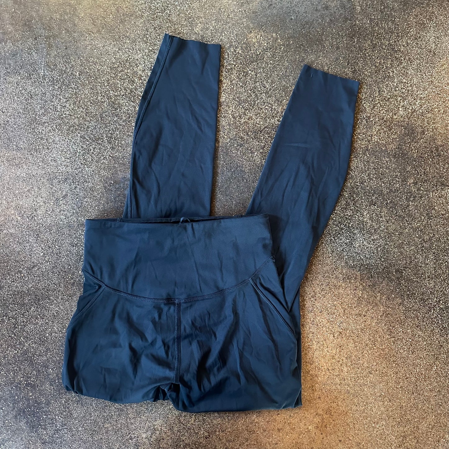 Size 4 Black Base Pace Legging 25”