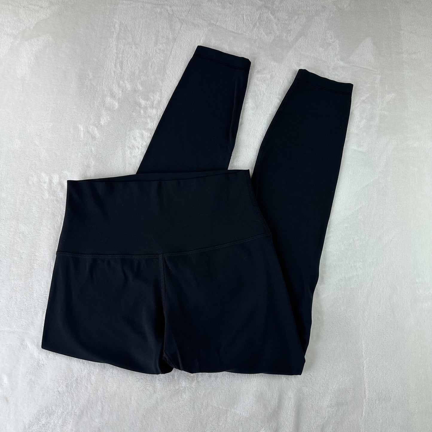 Size 6 Black Align 25”
