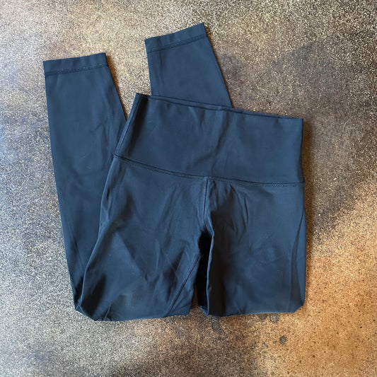 Size 4 Black Wunder Under Legging 25”