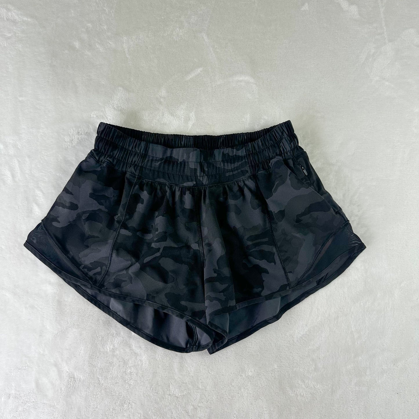 Size 4 Incognito Camo Multi Gator Green Hotty Hot Short 2.5”