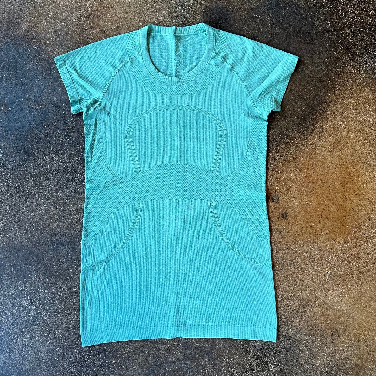 Size 8 Aqua Mint Swifly Short Sleeve