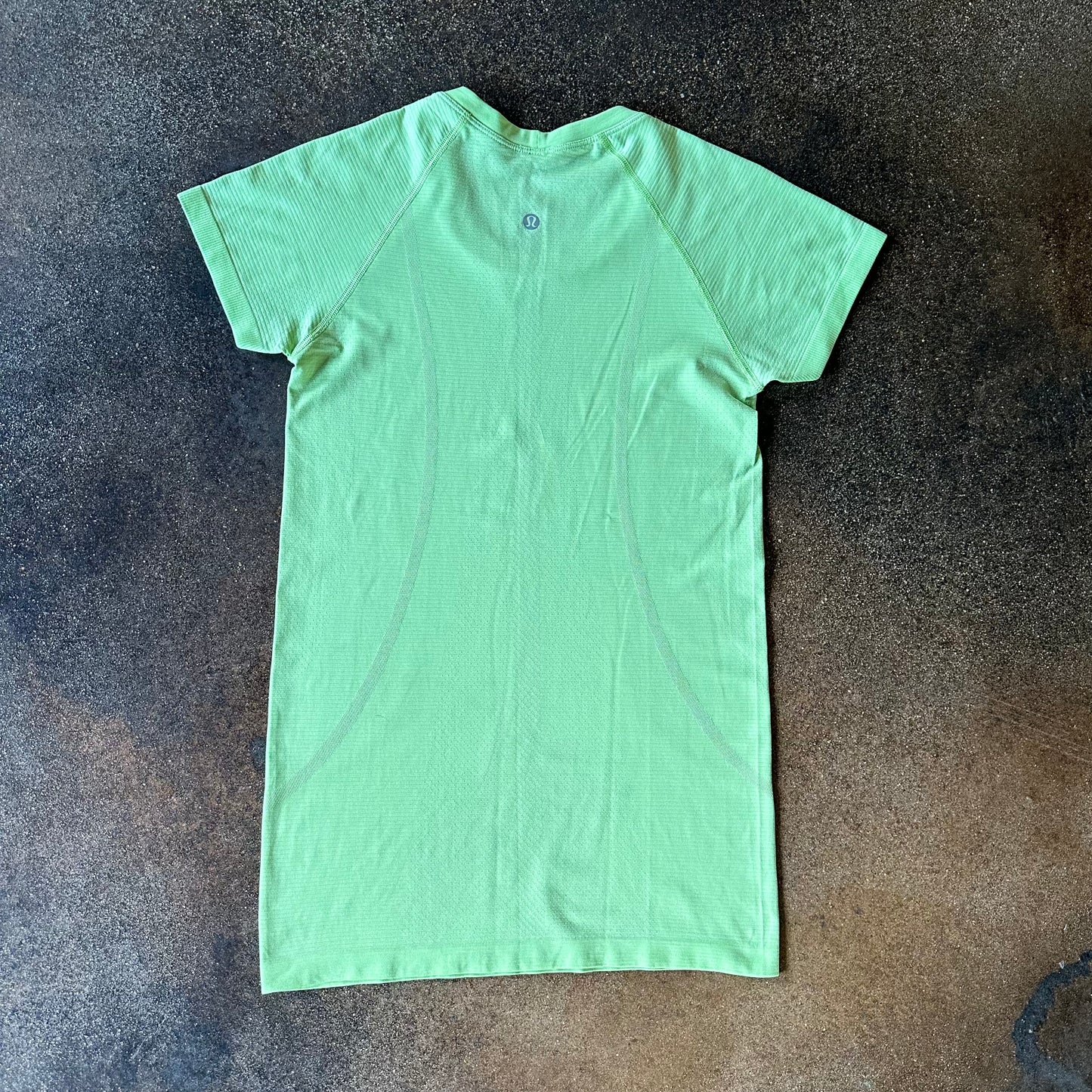 Size 6 Neo Mint Swifly Short Sleeve