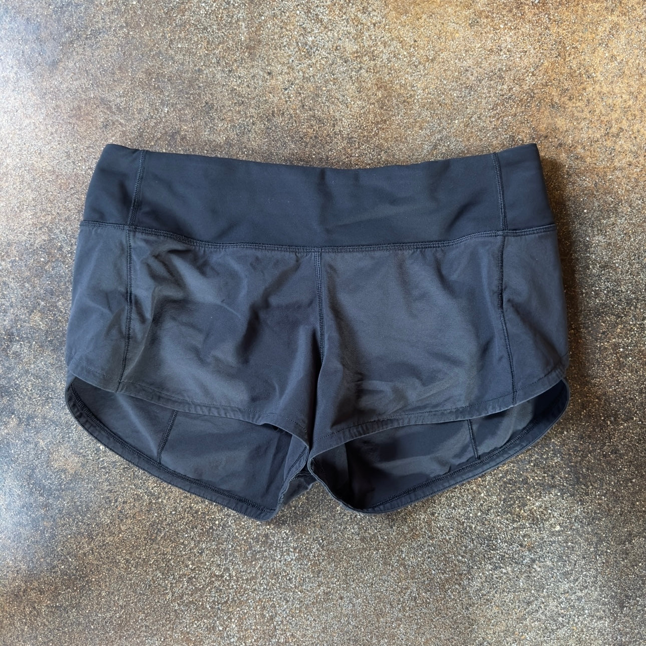 Size 4 Black Speed Up Short 2.5”