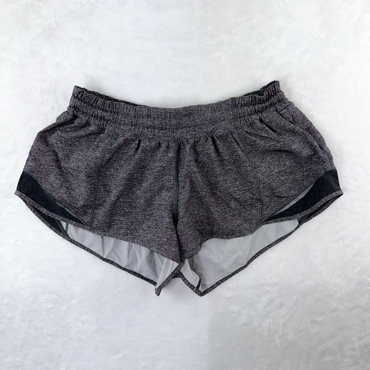 Size 10 Heathered Grey Hotty Hot Short 2.5”