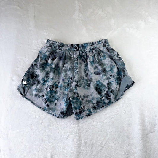Size 6 Kaleidofloral Multi/Blue Cast Hotty Hot Short 4”