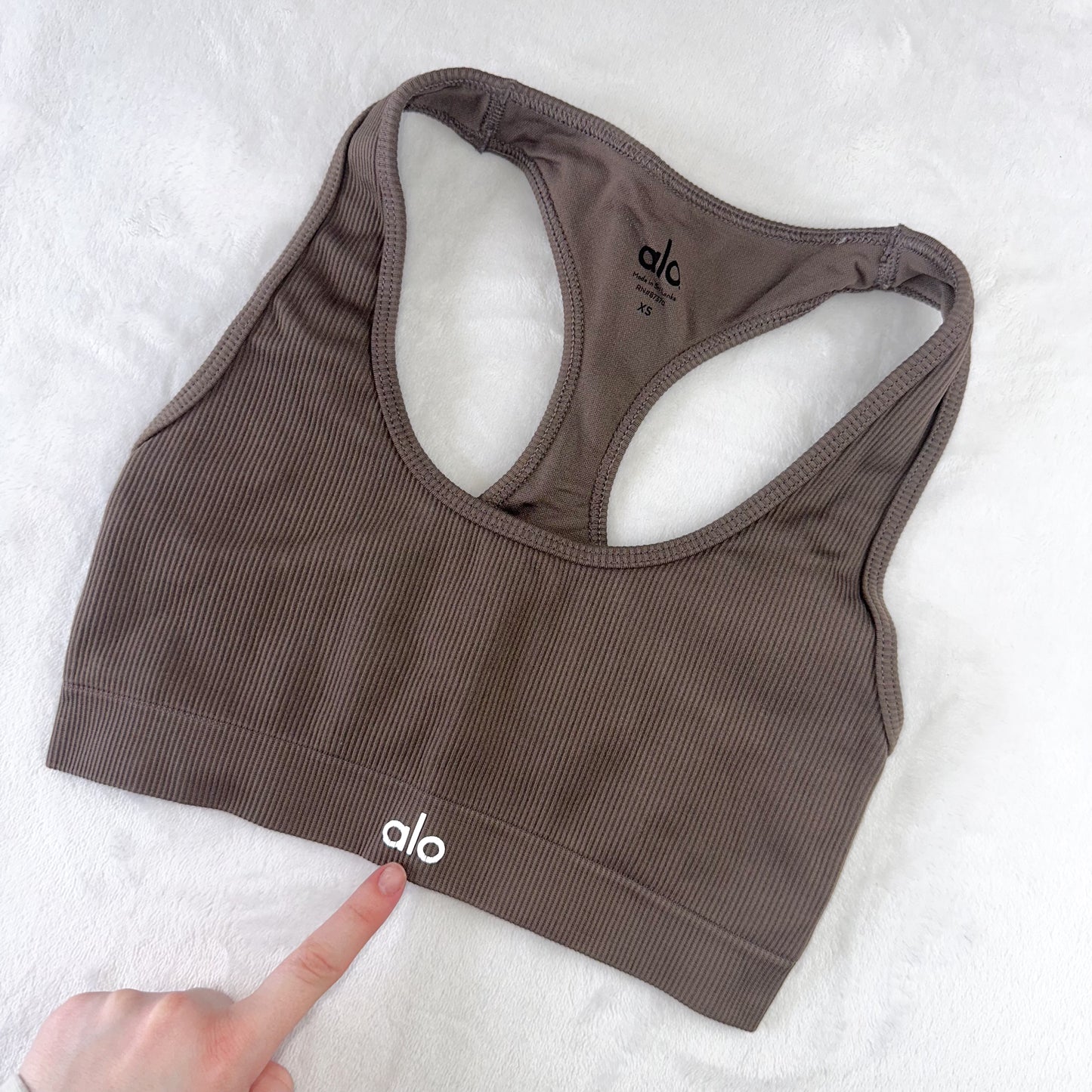 Size XS Hot Cocoa Alo Yoga Seamless Rib Sports Bra