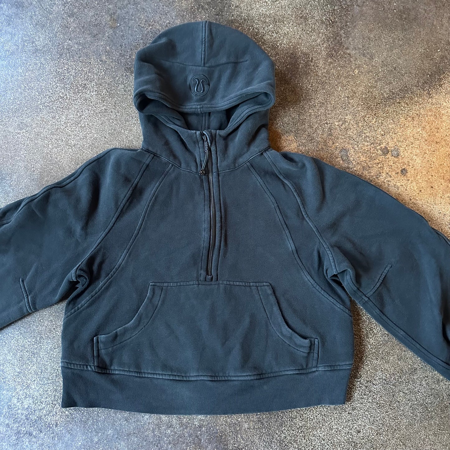 Size XS/S Black Scuba Oversized 1/2 Zip Hoodie