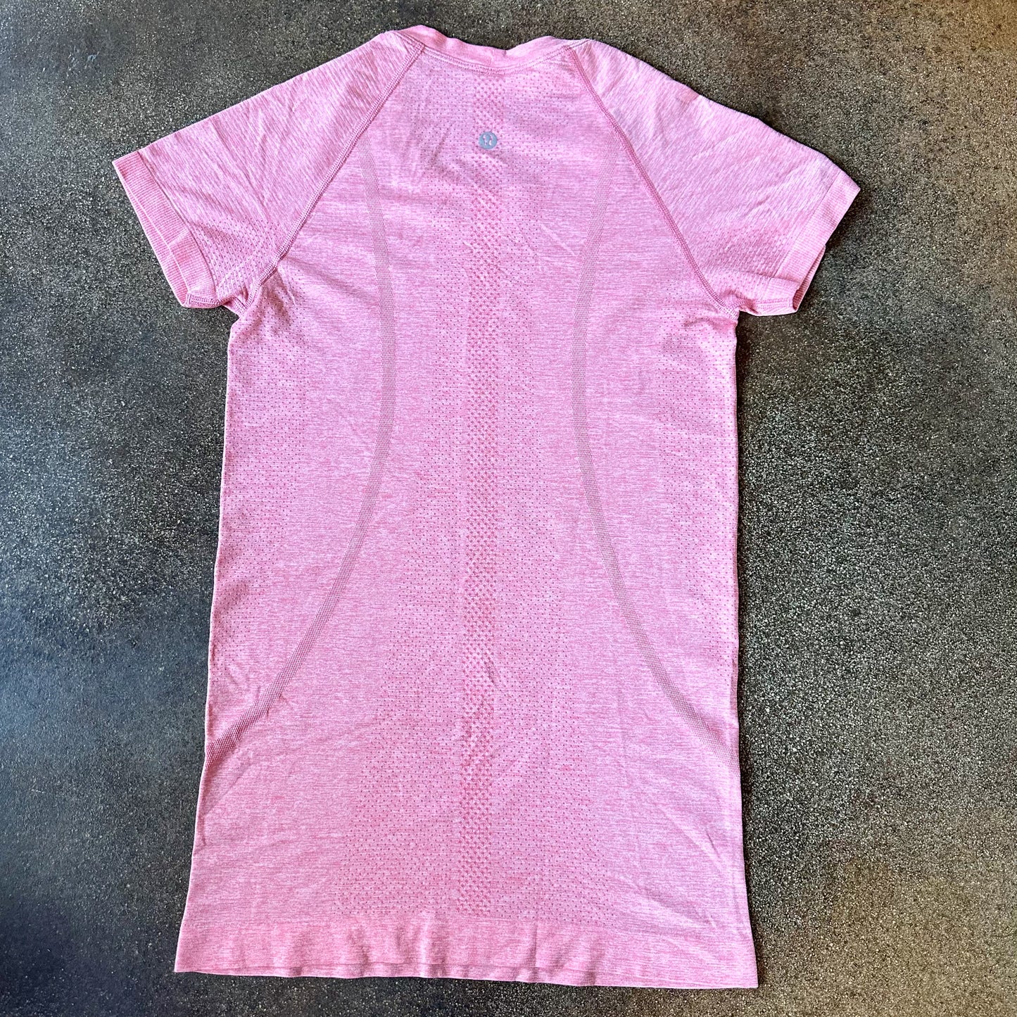 Size 4 Raspberry Cream/Dew Pink Swifly Short Sleeve 2.0