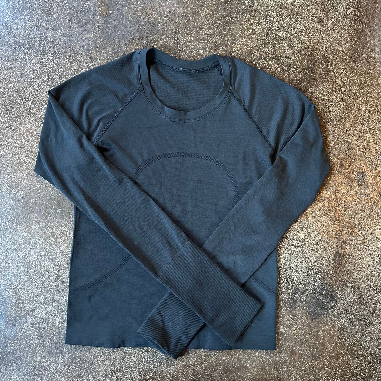 Size 4 Black Swifly Long Sleeve *race length